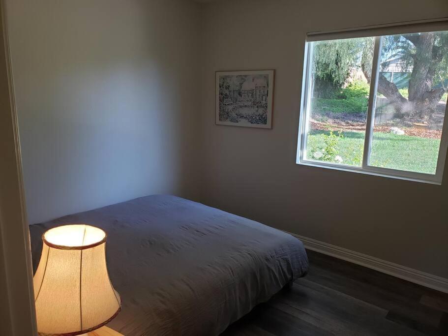Bouganvilla 4-Bedroom, 2-Baths, Single Family House Thousand Oaks Luaran gambar