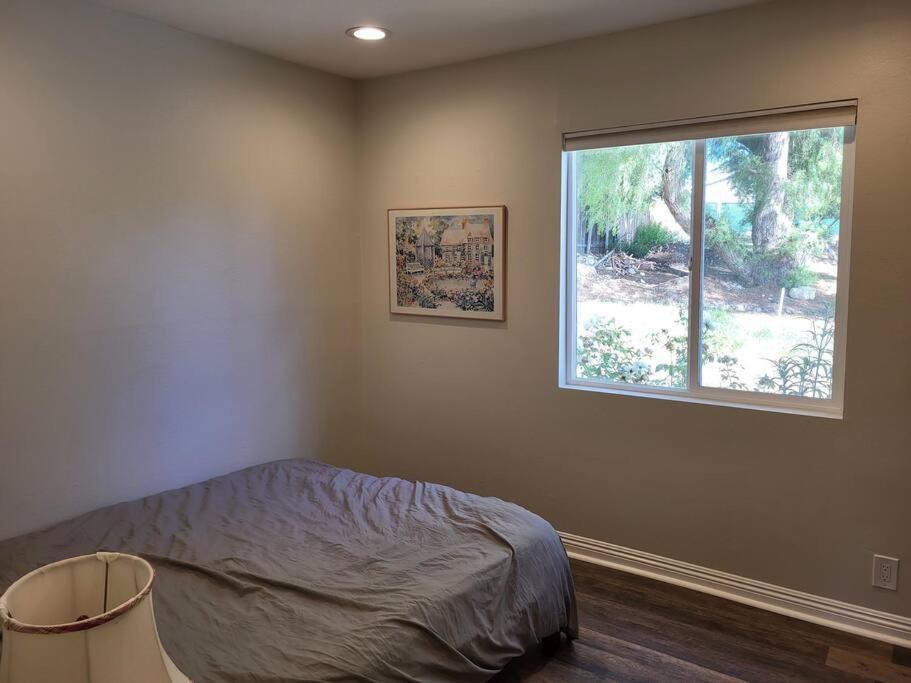 Bouganvilla 4-Bedroom, 2-Baths, Single Family House Thousand Oaks Luaran gambar