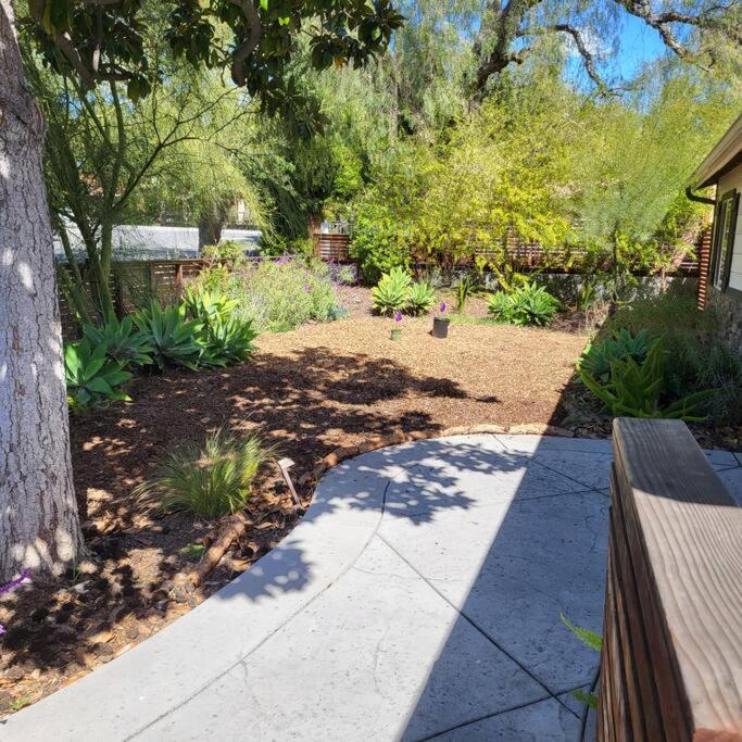 Bouganvilla 4-Bedroom, 2-Baths, Single Family House Thousand Oaks Luaran gambar