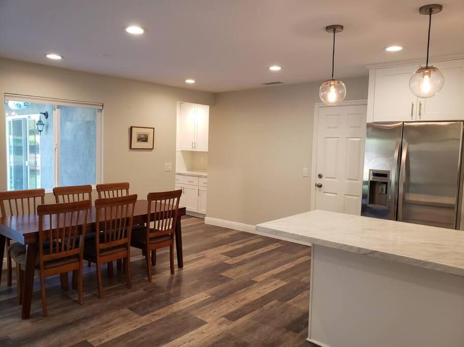 Bouganvilla 4-Bedroom, 2-Baths, Single Family House Thousand Oaks Luaran gambar